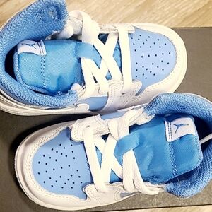 Jordan 1 Mid SE Toddler Shoes 6C NEW